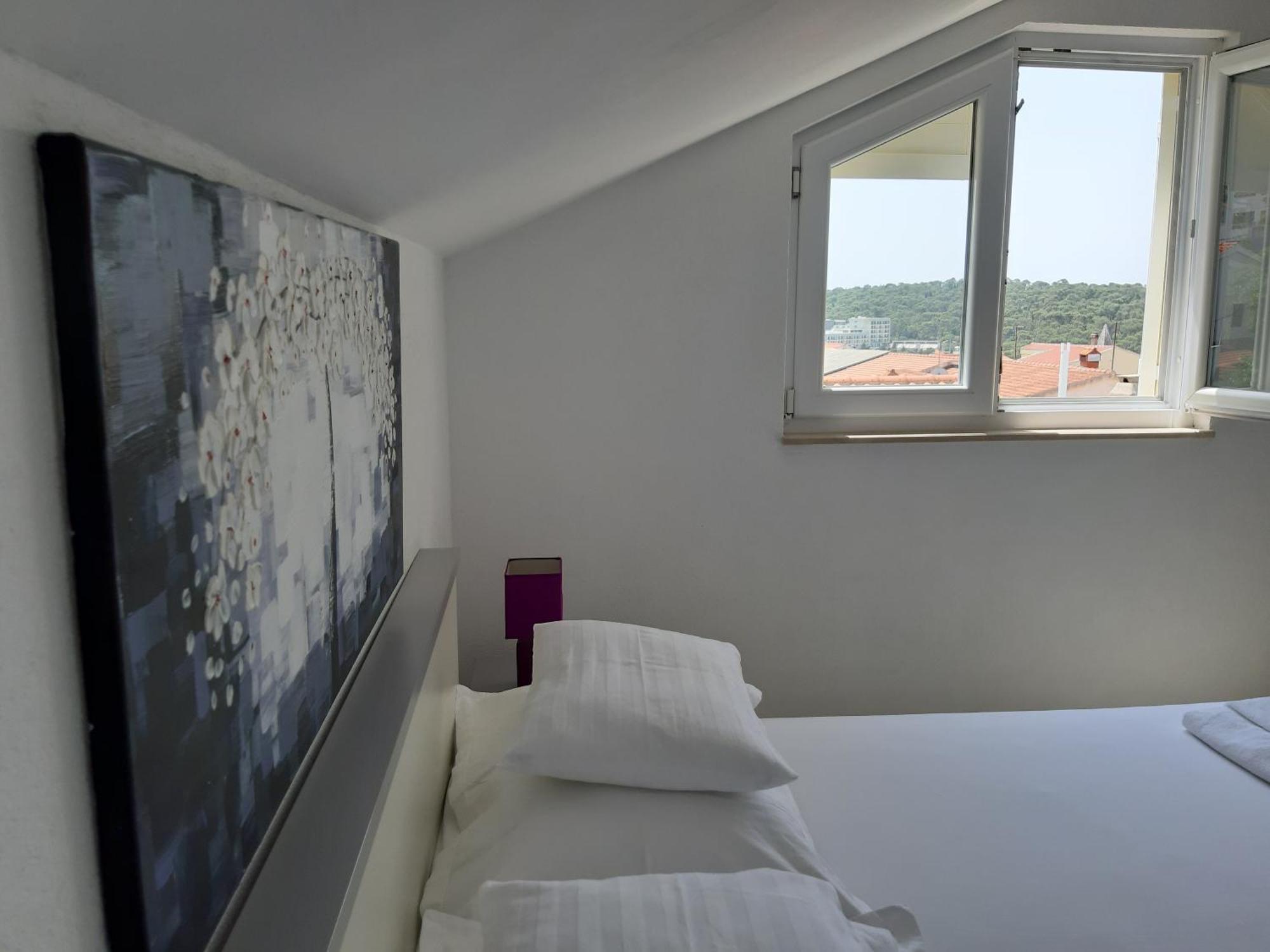 Mg Ravlic Sea View Apartmán *